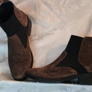 Lord & Taylor Design Lab Booties Olive Suede